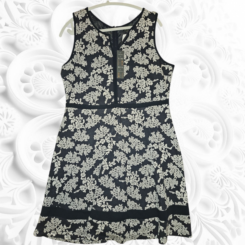 41 Hawthorn Black and Cream Floral Mini Dress